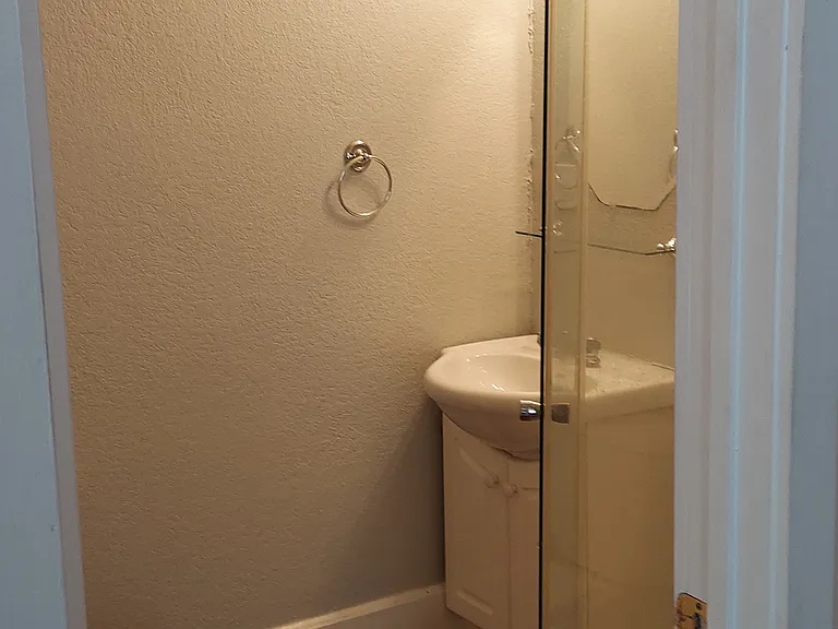 201 W Madison Ave #1 — Photo 10