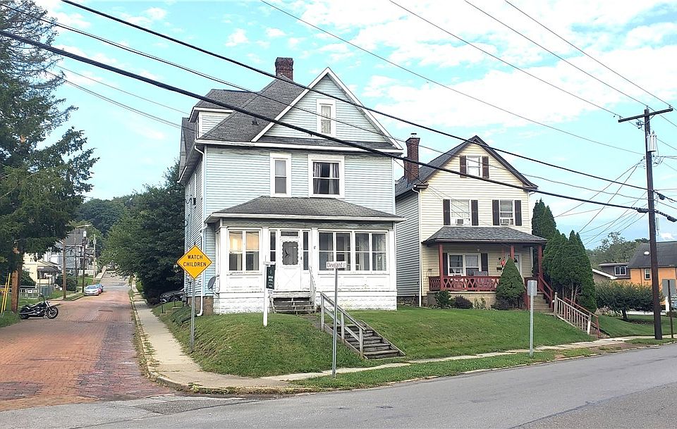 1st image of 220 Mercer St