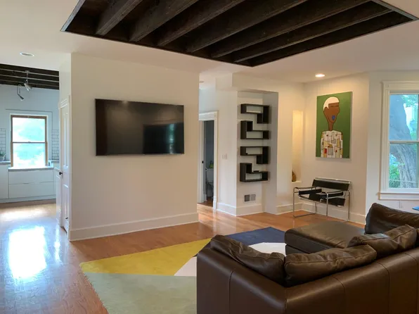 108 N Loomis St, Naperville, IL 60540