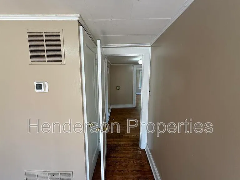 638 Salisbury Rd — Photo 9