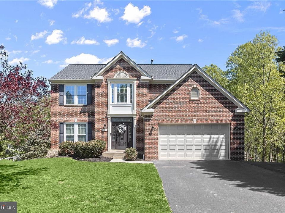 1st image of 5621 Compton Ln