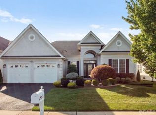 14 Beth Page Dr, Monroe Township, NJ 08831