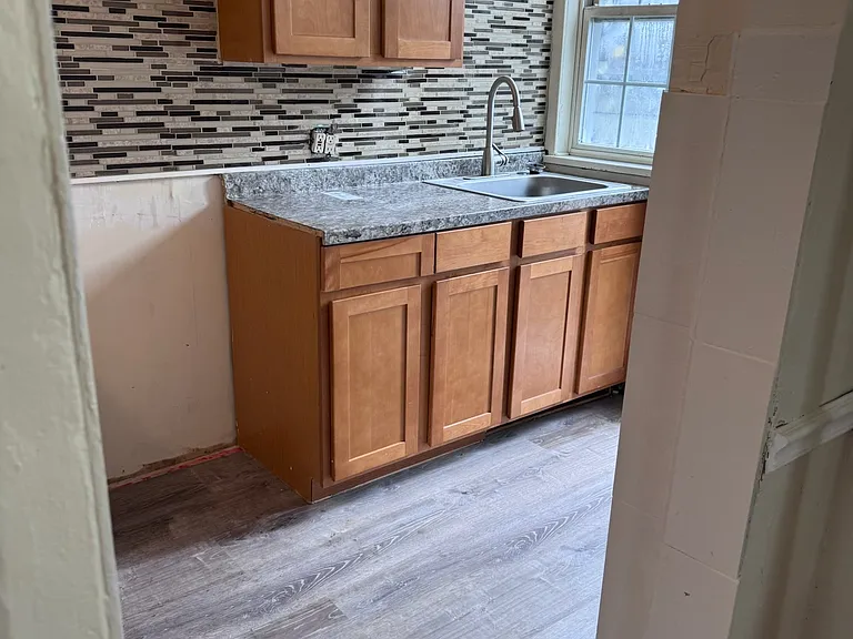 1327 Argus Rd — Photo 3