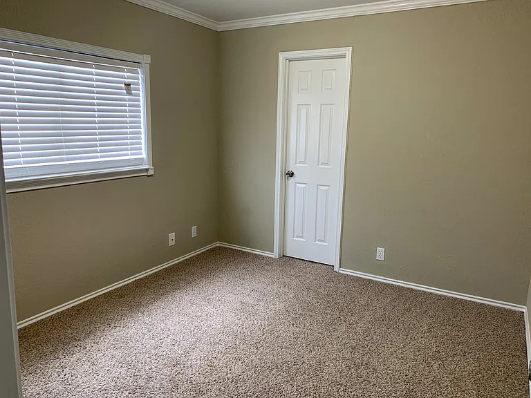 5716 Watercress Dr — Photo 29