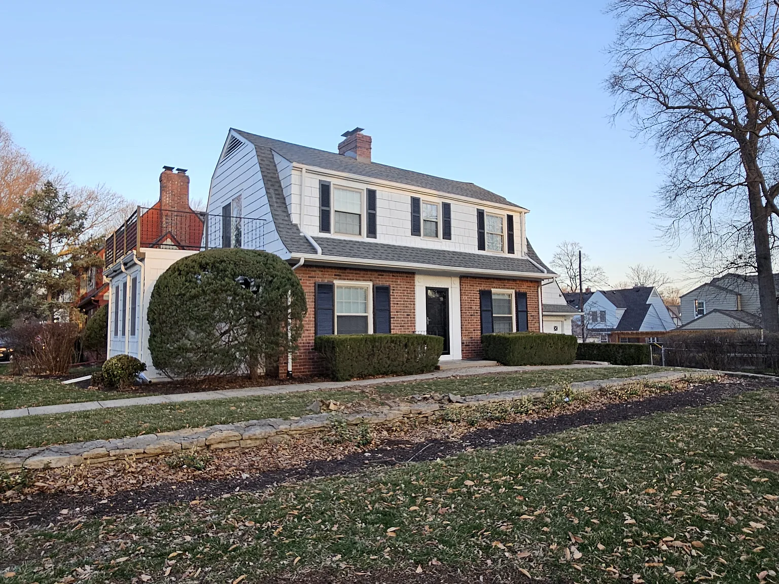 4 bed, 2.5 bath, 1900 sqft, $2,995 — Photo 1