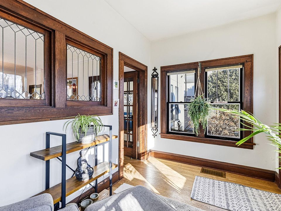 3014 Hayes St NE, Minneapolis, MN 55418 | Zillow