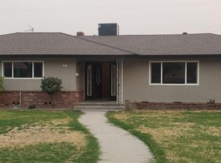 1375 Rose Ave, Selma, CA 93662
