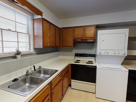 5th image of 1102 Ohio St APT 1