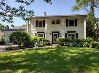 5434 Tam O Shanter Dr, Rockford, IL 61107