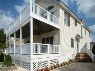 1025 Dune Dr, Avalon, NJ 08202