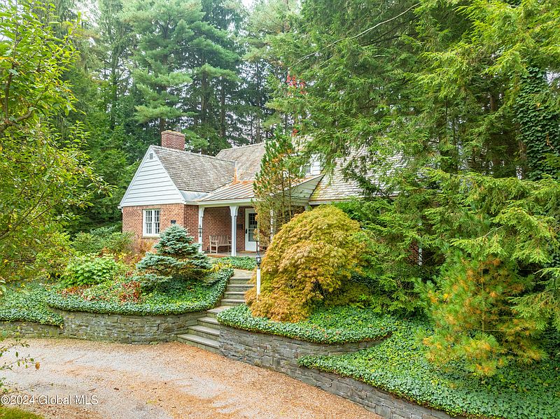 4th image of 57 Upper Loudon Road