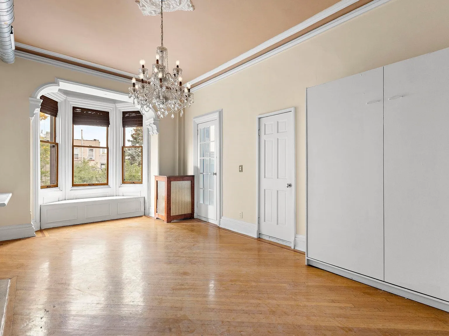 2 bed, 1.0 bath, 785 sqft, $4,200 — Photo 3