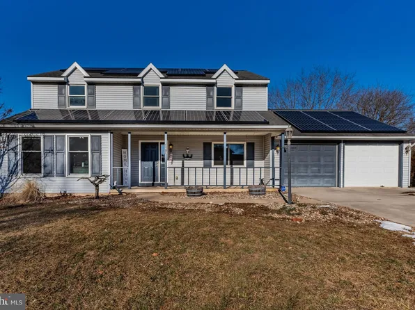 2219 Douglas Dr, Carlisle, PA 17013
