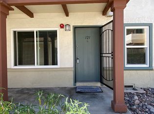 Villas de Laura Apts, Oceanside, CA 92056