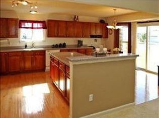 2997 Island Hills Dr, Dexter, MI