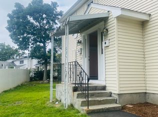 1104 Waverly St #A, Framingham, MA 01702