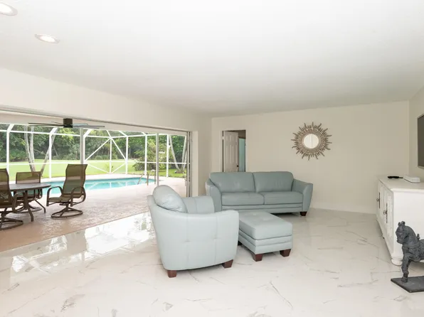 2811 SE Fairway W, Stuart, FL 34997