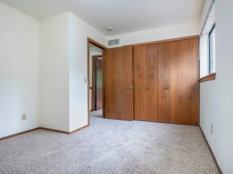 Sauk Creek Apartments — Photo 47