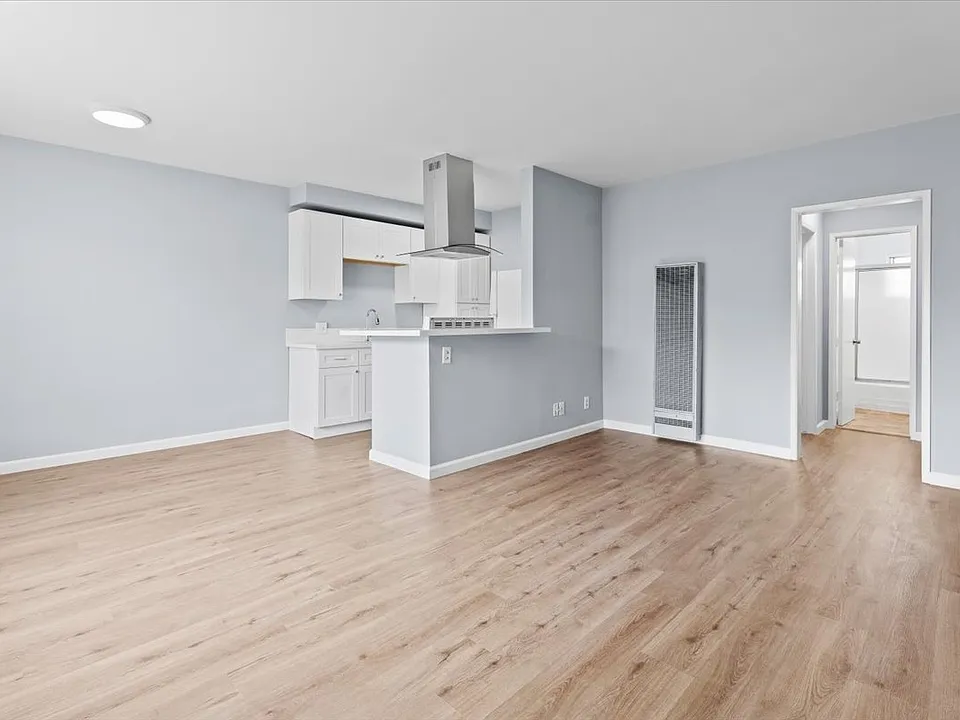 12717 Pacific Ave #7