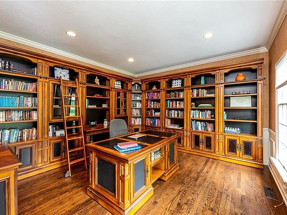 5th image of 7559 Andover Way