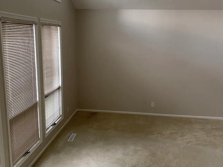 814 Gayle St — Photo 5