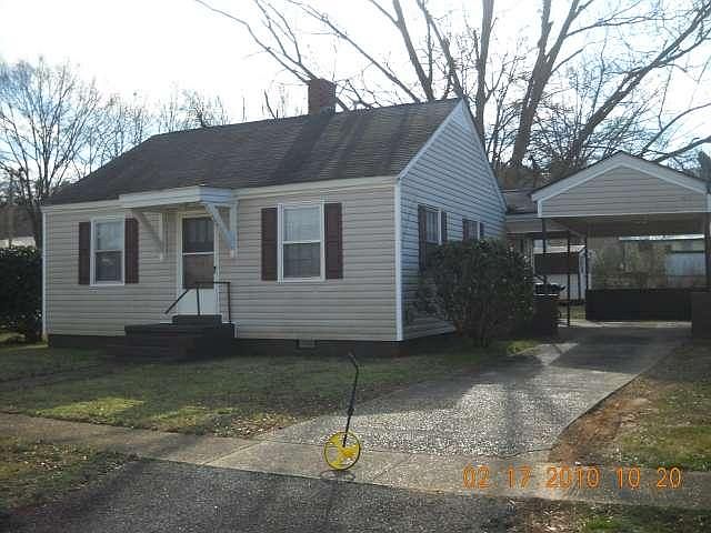 1st image of 105 Royal Ave