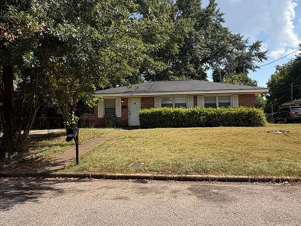 1814 Texas Ct