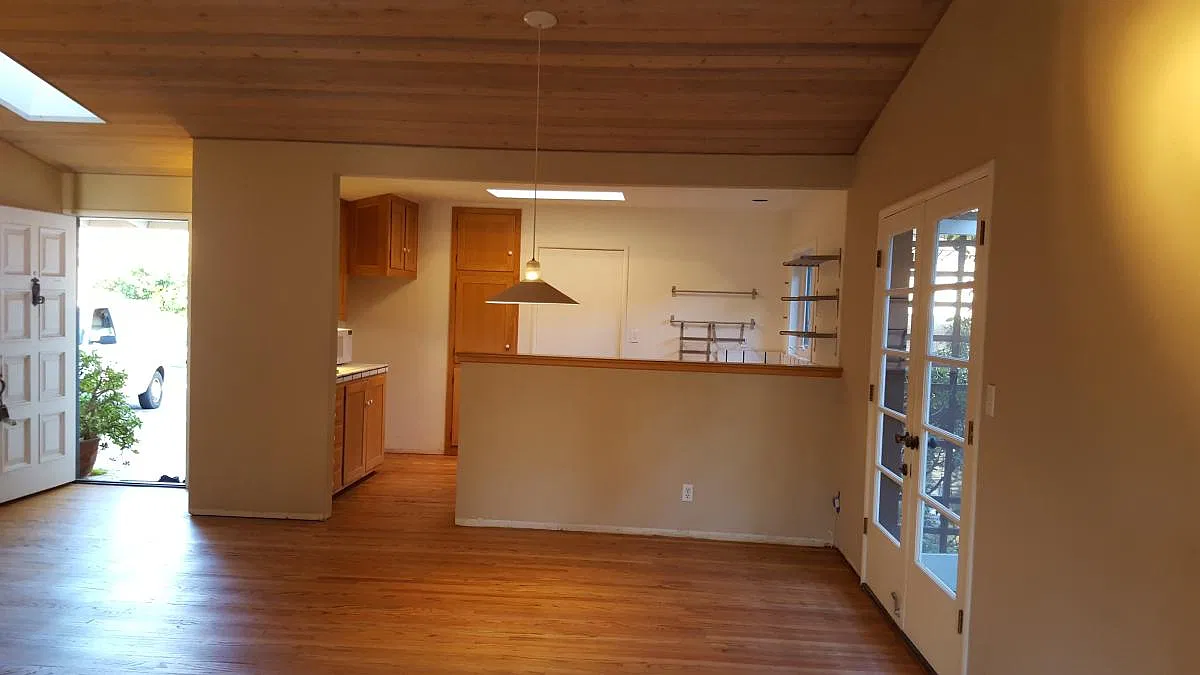 3 bed, 1266 sqft, $4,375 — Photo 2