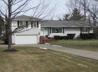 7167 Herrick Park Dr, Hudson, OH