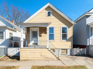 1524 8th Ave, Watervliet, NY 12189