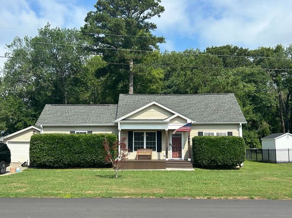 844 Dwyer Rd