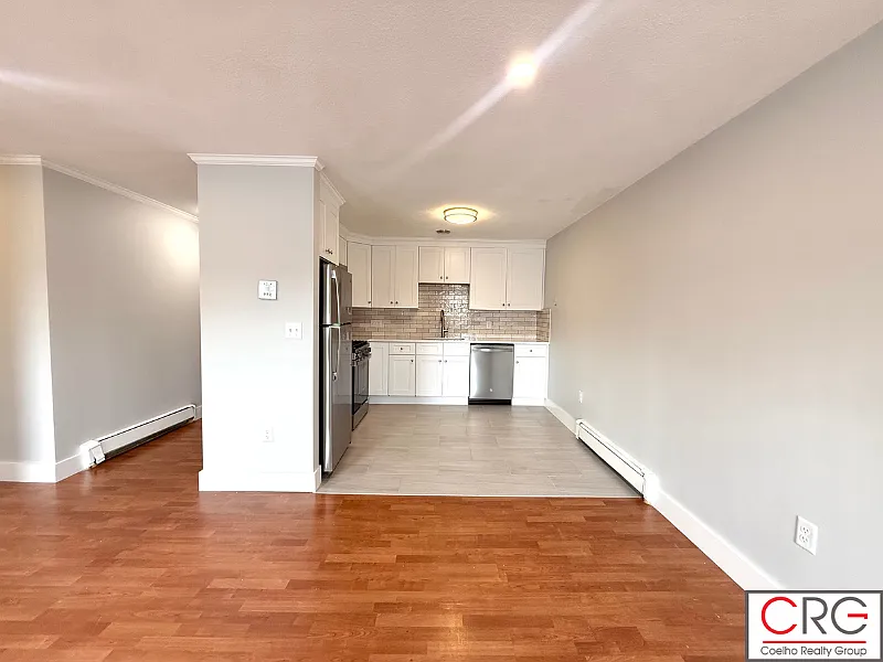 2 bed, 900 sqft, $2,850 — Photo 2