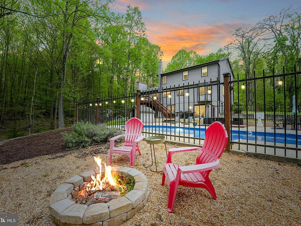 4571 Occoquan Overlook, Woodbridge, VA 22192 Zillow