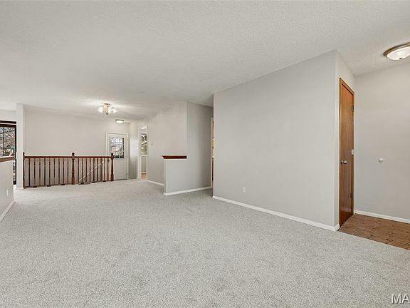 4th image of 2045 Teakwood Manor Dr