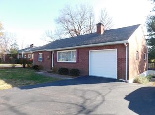 721 Clover Dr, Frankfort, KY 40601