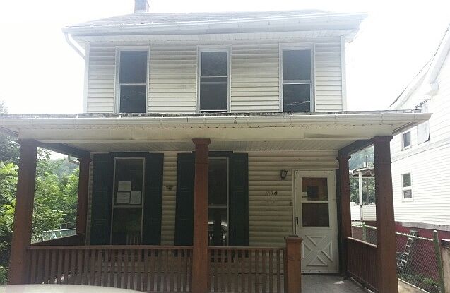 2nd image of 170 W Spruce St