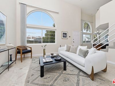 3900 Beethoven St APT 302, Los Angeles, CA, 90066