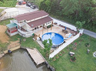 113 Harris Rd, Greenwood, SC 29649