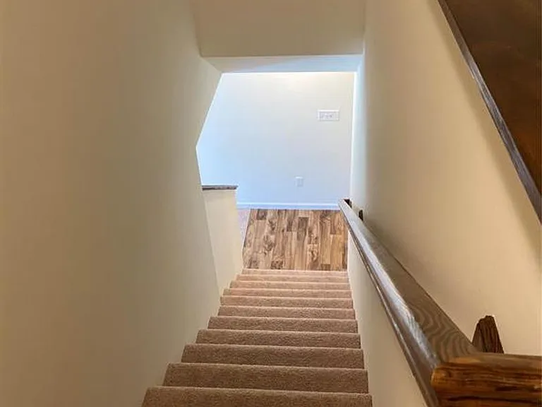 612 Summer Breeze Ln — Photo 14