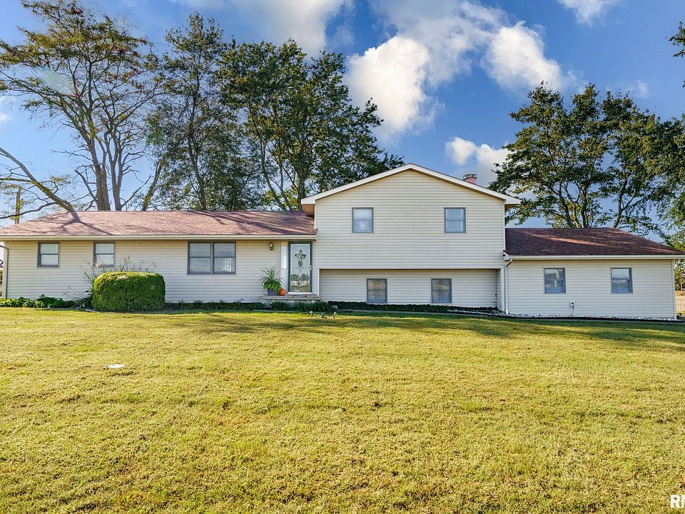 1st image of 16365 Caplinger Pond Rd