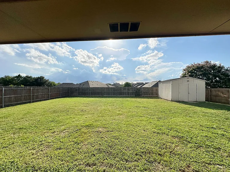3705 Foxglove Ln — Photo 30