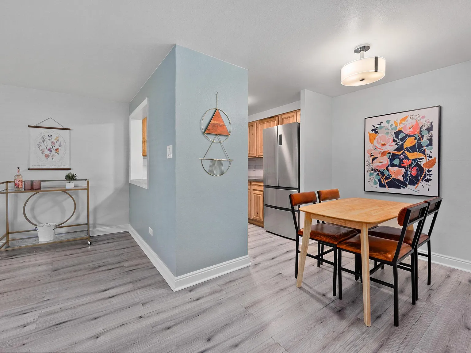 1260 N York St — Photo 3