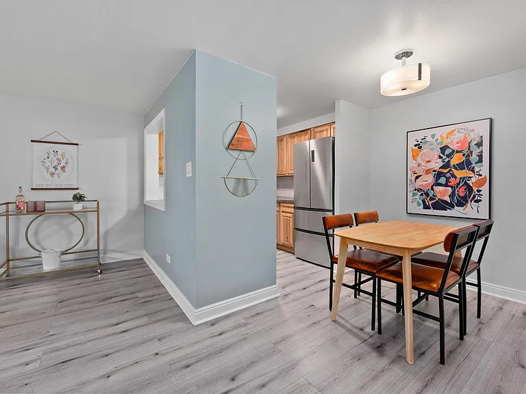 1260 N York St #105 — Photo 3