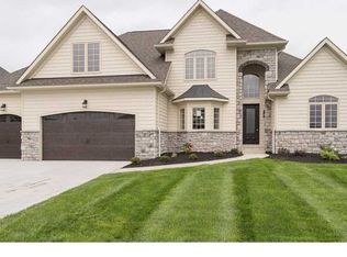 9686 Garden Walk, Clarence Center, NY 14032