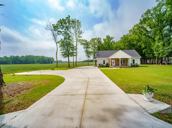 632 N Blizzardtown Road, Beulaville, NC 28518