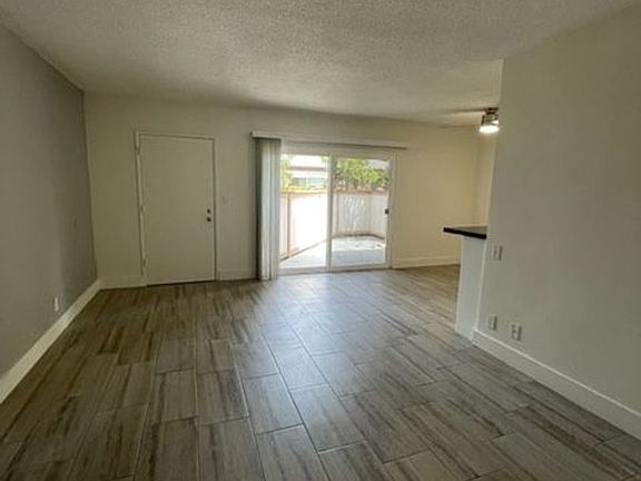 3rd image of 2616 Greenmeadow Rd APT 4