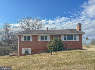 202 Poe Dr, Front Royal, VA 22630