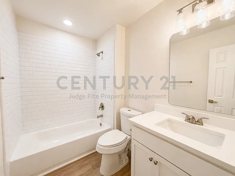 300 Lamesa Ct — Photo 28