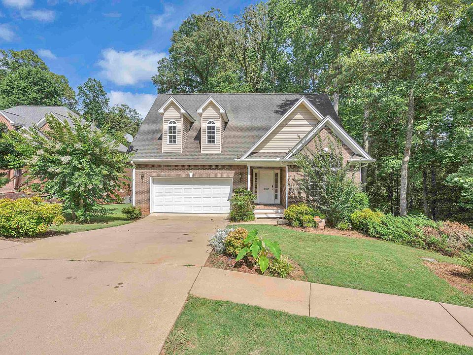 1st image of 509 Scenic Oak Dr