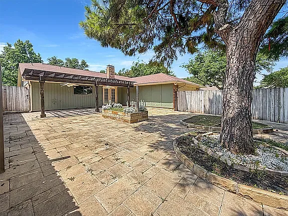1853 El Paso St — Photo 1